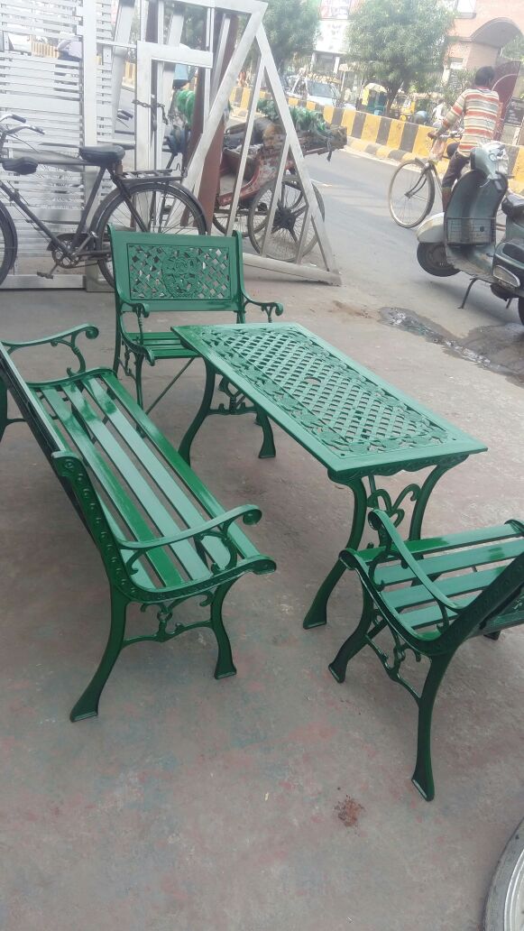 Garden Bench Manufacturers